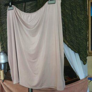 K16  New - Jones NYork Signature Anti-cling Silky Half Slip Microfiber Sz 2x